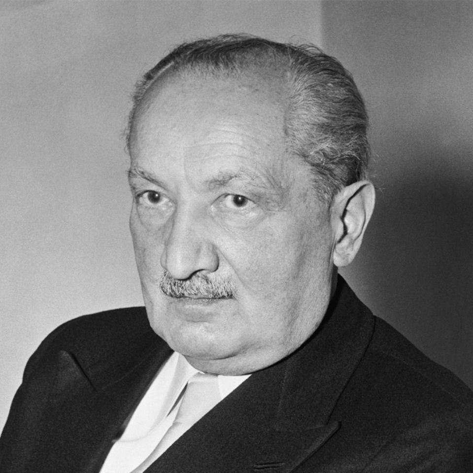 Wo Gefahr ist, wächst das Rettende auch? Heidegger sah das Wesen des Menschen durch Technik bedroht 
