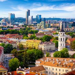 Blick auf die Altstadt und den modernen Teil von Vilnius