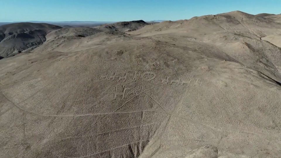 Atacama-Wüste: Reifenspuren auf Kulturerbe: Touristen zerstören 1000 Jahre alte Geoglyphen