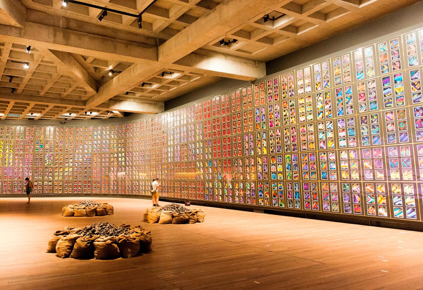 Innenansicht des Museums Alter und Neuer Kunst in Hobart, Tasmanien