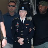 Bradley Mannung wird abgeführt