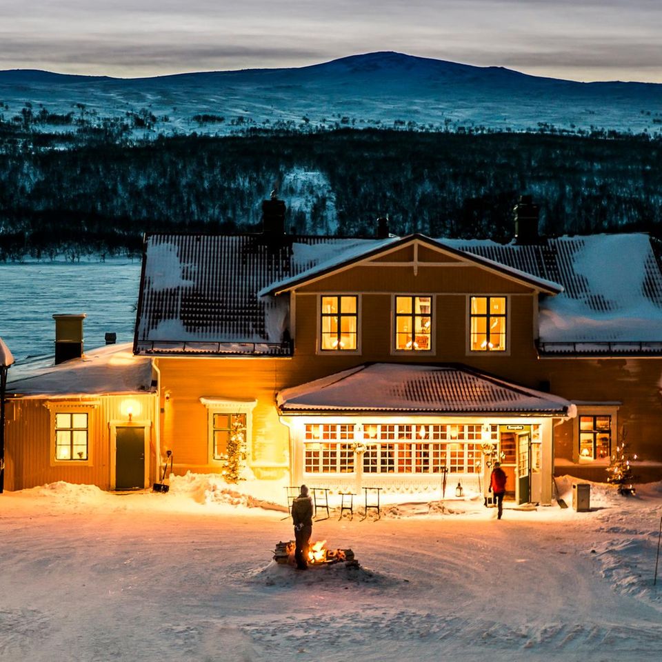 Das Hotel Fjällnäs, hoch oben im schwedischen Gebirge, markiert das Ende der bewohnten Welt, bevor die Straße sich zur norwegischen Grenze hin in die Wildnis schlängelt