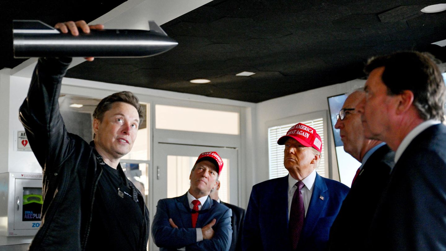 Mit Donald Trump wird wohl auch Elon Musk ein Teil der neuen US-Regierung. Den Einfluss wird er vermutlich zugunsten seiner Firmen nutzen. Das Kräfteverhältnis zwischen der Weltraumbehörde NASA und Musks Firma SpaceX könnte sich verschieben