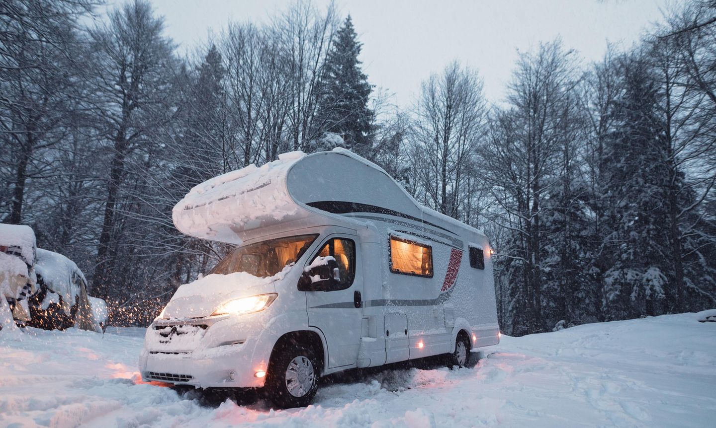 Wohnmobil im Schnee