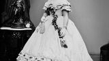 US-Präsidentengattin Mary Lincoln im ausladenden Ballkleid