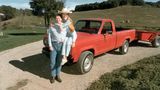 Ronald und Nancy Reagan auf einem roten Pickup