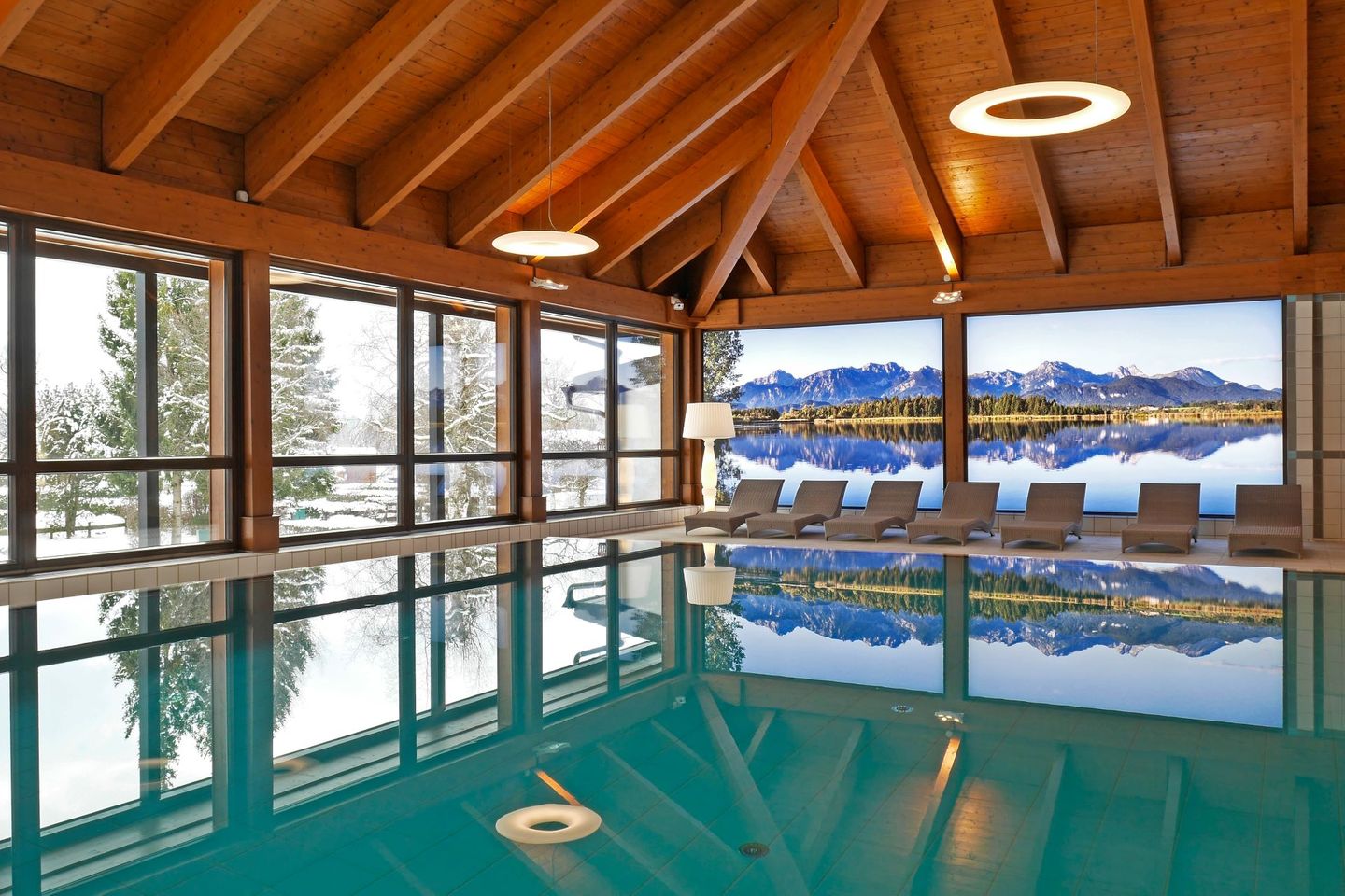 Hallenbad im Camping Hopfensee