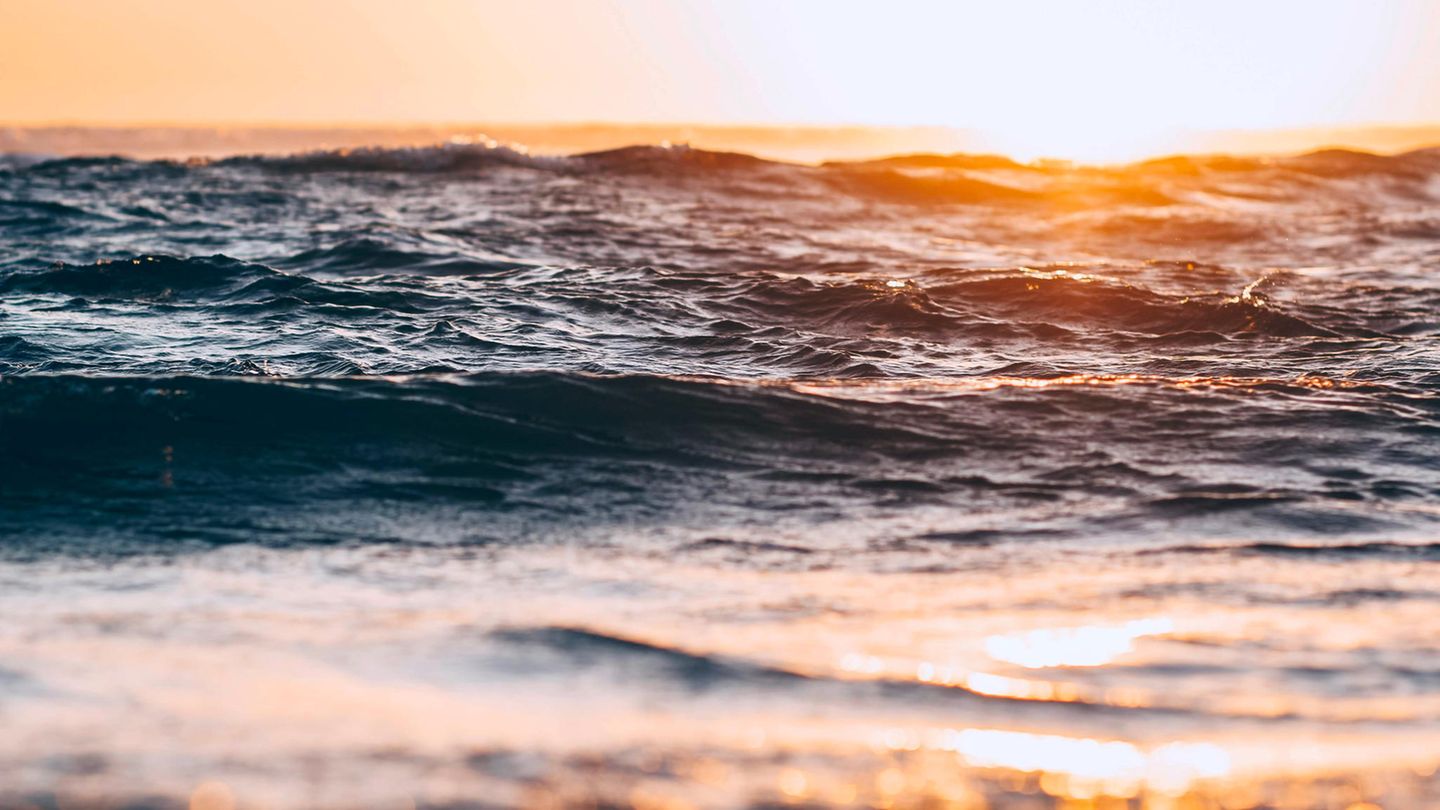 Die Temperaturen des Pazifiks vor Südamerika sind so weit gesunken, dass offiziell La Niña begonnen hat. Trotz der Abkühlphase bleiben die Meere bislang aber überdurchschnittlich warm
