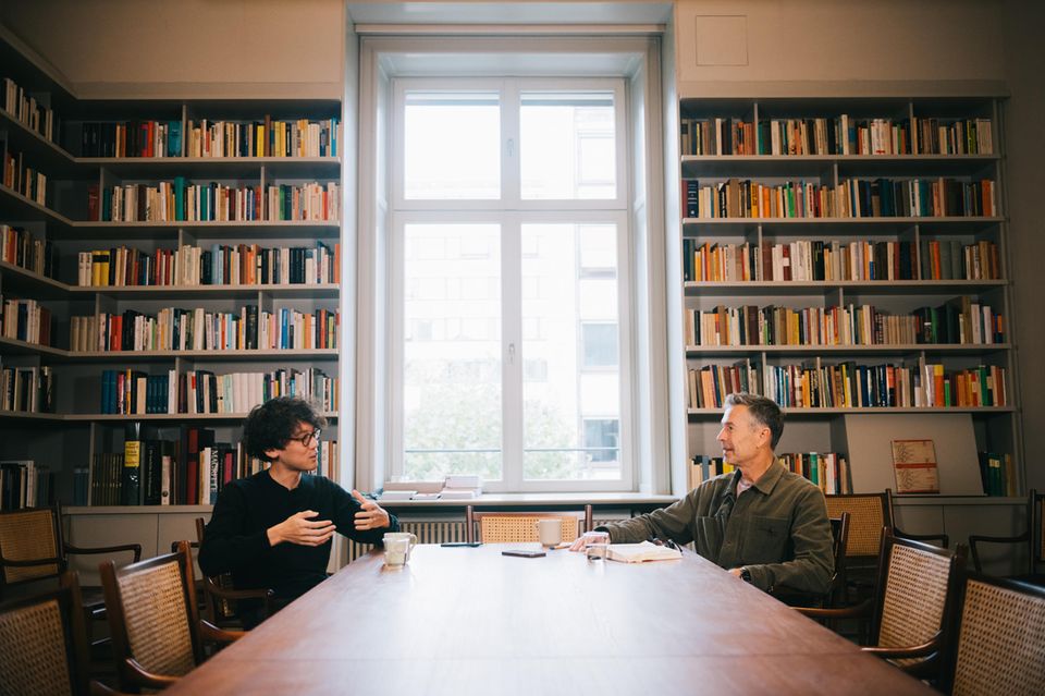 Kohai Saito und Dirk Steffens im Oktober 2024 in Hamburg 1.4993
