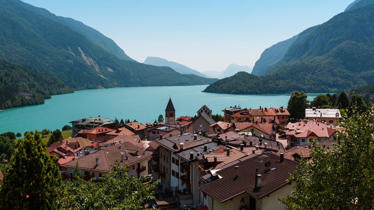 Wandern im Trentino: Warum liebt ganz Italien diesen See? Eine Entdeckungstour | GEOplus