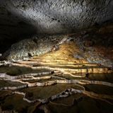 Im Innern der Akiyoshido Tropfsteinhöhle
