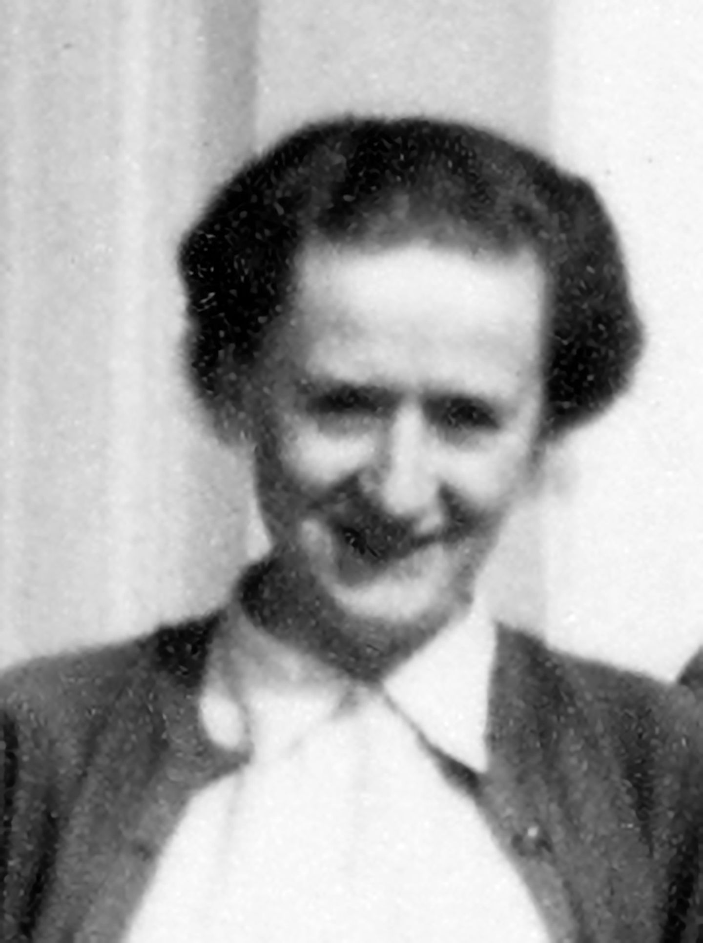 Margarethe von Oven lächelt in Kamera