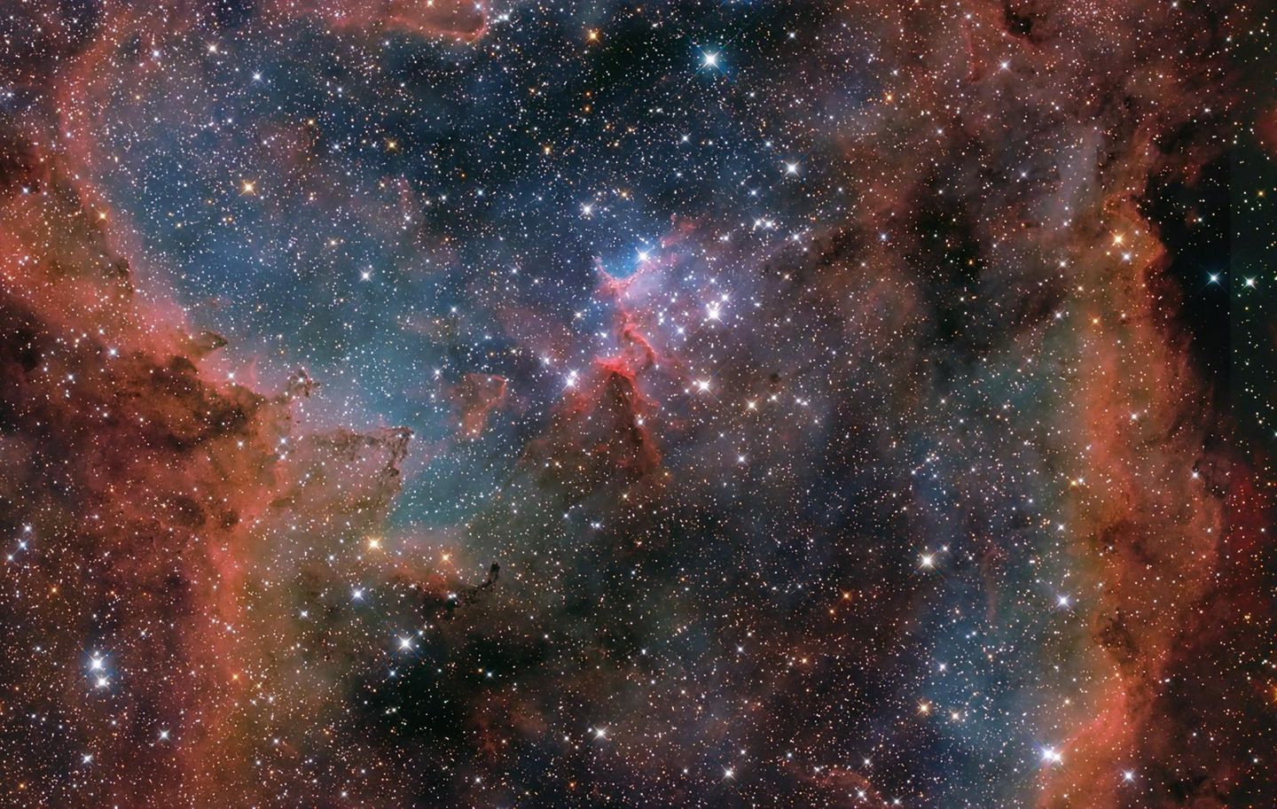 … der Sternhaufen Melotte 15, den der Hobby-Astrofotograf Mattern ebenfalls eingefangen hat. Der Sternhaufen ist noch vergleichsweise jung, das Alter seiner Sterne beträgt nur etwa 1,5 Millionen Jahre.