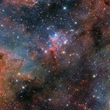 … der Sternhaufen Melotte 15, den der Hobby-Astrofotograf Mattern ebenfalls eingefangen hat. Der Sternhaufen ist noch vergleichsweise jung, das Alter seiner Sterne beträgt nur etwa 1,5 Millionen Jahre.