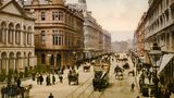 Belfast wurde Mittelpunkt der Industriellen Revolution in Irland. Als es 1888 den Status einer Stadt erhielt, kam ein Großteil seines Wohlstandes aus der Leinenproduktion, der Tabakverarbeitung und dem Schiffbau. Während die Einwohnerzahl in Irland insgesamt nach der großen Hungersnot in den 1840er-Jahren wegen der vielen Auswanderer sank, zogen zugleich viele Menschen nach Belfast, und seine Bevölkerung wuchs im späten 19. Jahrhundert stark an. 