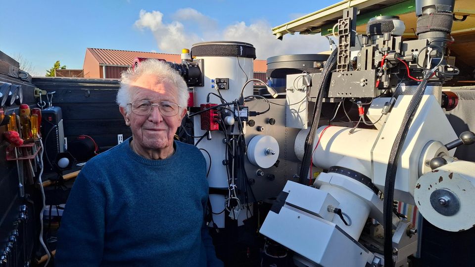 Farbenprächtiger Kosmos: Der Astrofotograf Bruno Mattern hat sich vor Hamburg seine eigene kleine Sternwarte erschaffen Der Astrofotograf Bruno Mattern hat sich vor Hamburg seine eigene kleine Sternwarte erschaffen