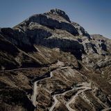 Strasse in den Bergen