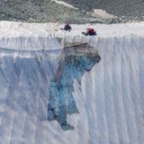 Gletscheransicht mit Planen aus der Vogelperspektive