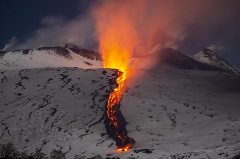 Lavafluss am Berghang