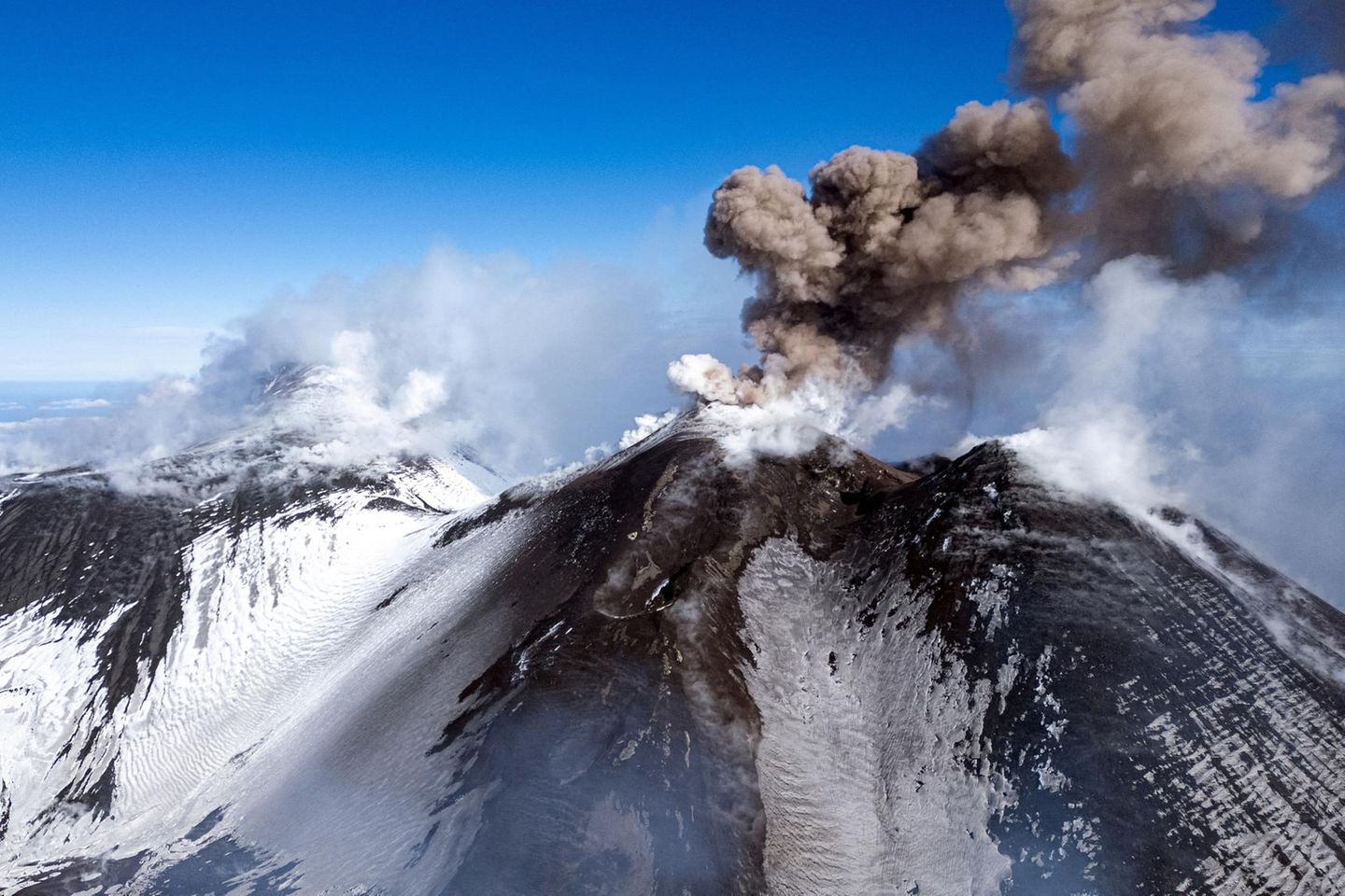 Eruptionen beschäftigen Wissenschaftler Ausbruch des Ätna