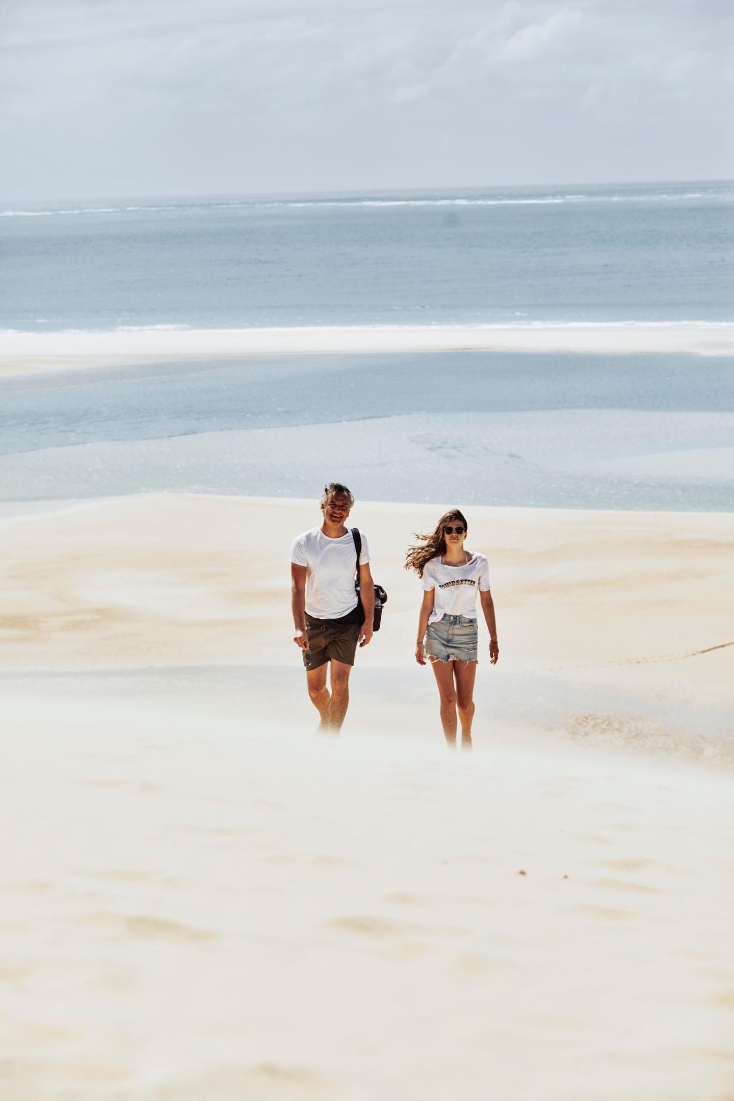 Die Ruhe vor dem Sturm: Einen Tag bevor der Zyklon Idai auf Land traf und eine Spur der Verwüstung nach sich zog, nahmen Molin und Hauke dieses Bild auf. Sie befinden sich im Bazaruto-Nationalpark.