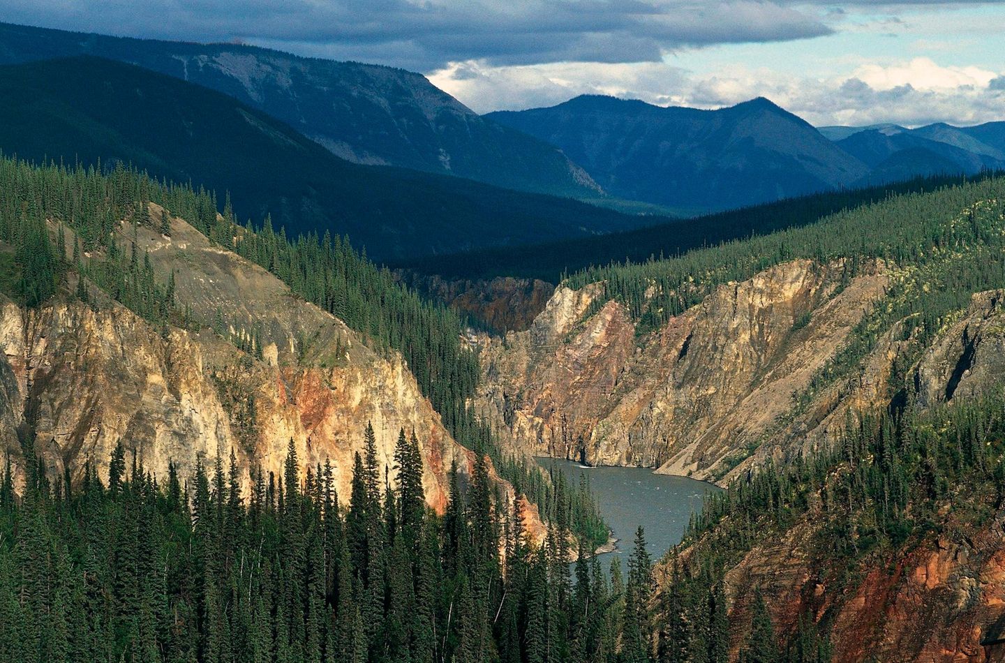 Nahanni Nationalpark Reserve, Northwest Territories Nahanni National Park Reserve (UNESCO World Heritage List, 1978), Northwest Territories, Canada.