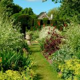BORDERS AT LEVENS HALL