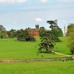 Stowe Landscape Garden in Buckinghamshire with Palladian Bridge and other Monuments