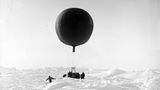 Erste deutsche Südpolarexpedition: Vorbereitungen zum Start eines Fesselballons (29.03.1902)