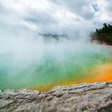Sonnenaufgang am Champagner Pool im Theramal Wunderland in Rotorua