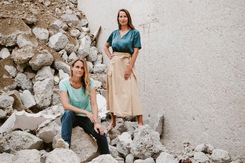 Isabella Sedivy und Bettina Walch auf Schutt
