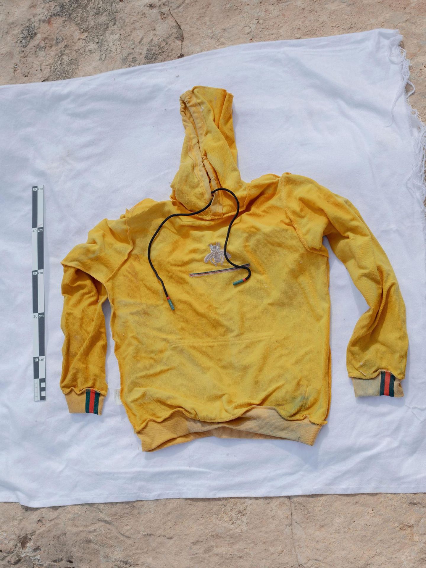 Gelber Pullover