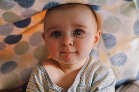 Wie war das noch gleich, ein Baby zu sein? "Noch weiß ich's", denkt er sich vielleicht. Schon nach wenigen Jahren hat man es vergessen. Forschende suchen nun nach den Erinnerungen