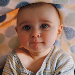 Wie war das noch gleich, ein Baby zu sein? "Noch weiß ich's", denkt er sich vielleicht. Schon nach wenigen Jahren hat man es vergessen. Forschende suchen nun nach den Erinnerungen