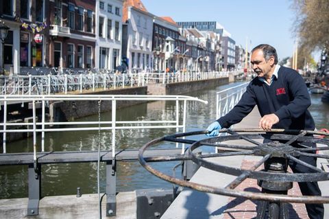 Schleuse mit virtueller Türklingel in Utrecht