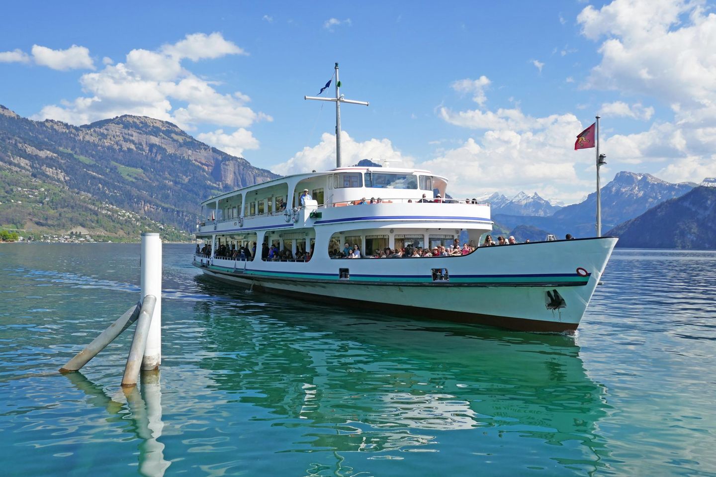 Schiff Ahoi am Vierwaldstättersee Passagierschiff auf dem Vierwaldstättersee, Schweiz