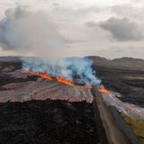 Vulkanausbruch aus einer Spalte auf Island