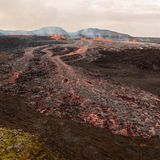 Vulkanausbruch in der Nähe von Grindavik auf der Halbinsel Reykjanes, Island, Dienstag, 1. April 2025.