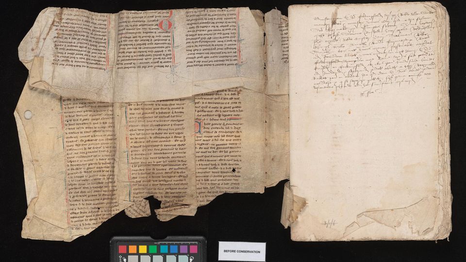 Altes Schriftstück mit Passagen aus der Artus-Sage