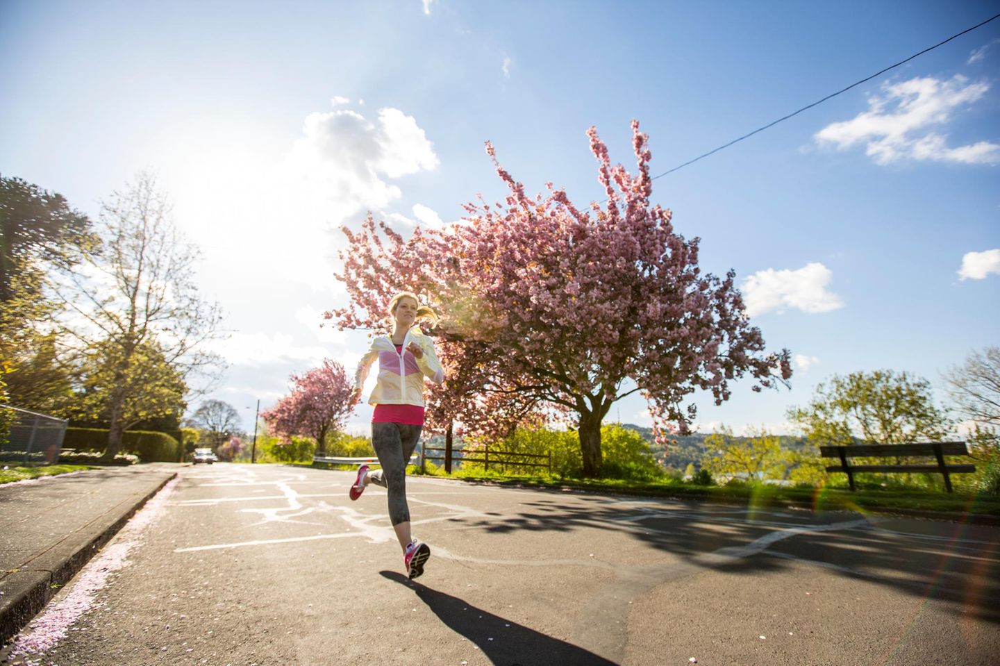 Weder schwitzen noch frieren: Manchmal ist gar nicht so leicht, die richtige Laufkleidung für den Frühling auszusuchen