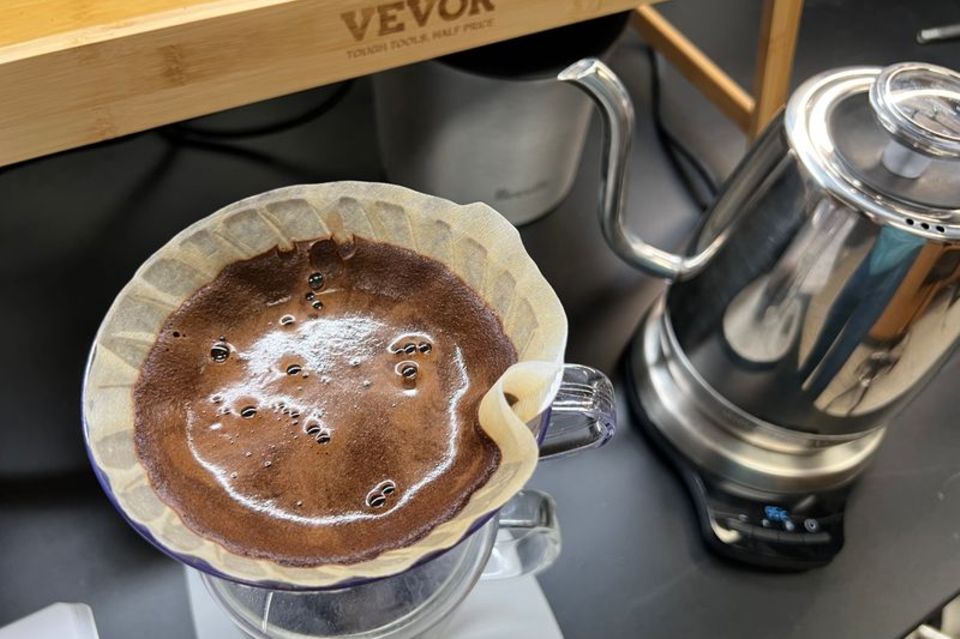 Guten, starken Kaffee brühen ist durchaus eine Kunst 1.3333