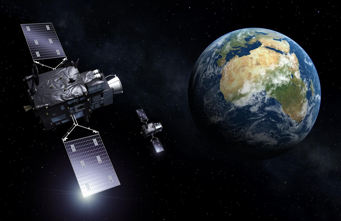 Vom geostationären Orbit aus beobachtet die Flotte der dritten Generation den europäischen Kontinent. Im Vordergrund ist MTG-S1 dargestellt, ein Satellit mit zwei Instrumenten, die hochpräzise Wetterdaten liefern