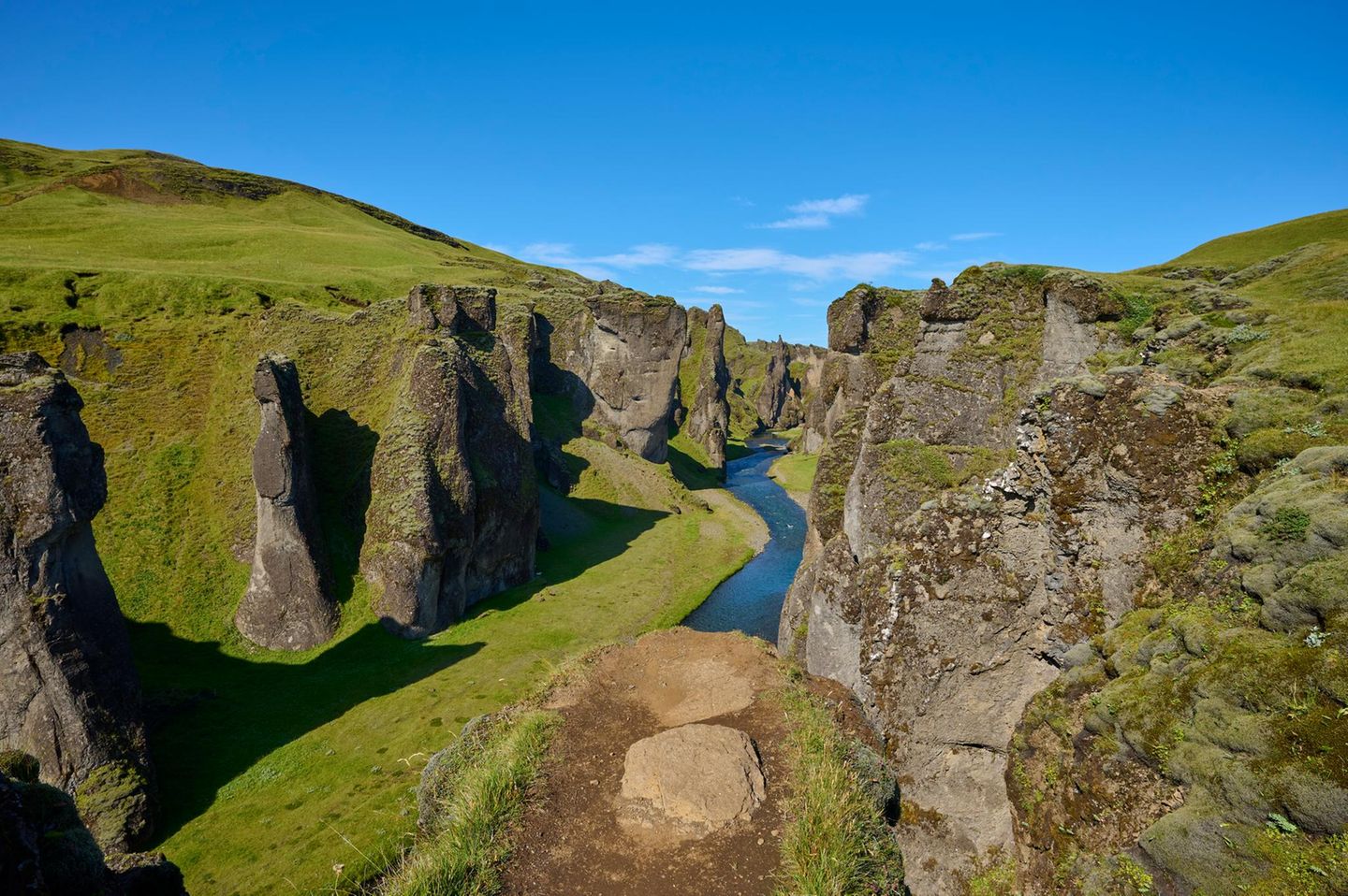Fjadrargljufur Canyon, Island Fluss, Sommer, Fjadrargljufur Canyon, Kirkjubaejarklaustur, Suðurnes, Sudurland, Island