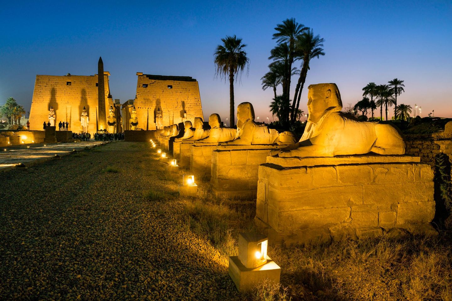 Luxor: das größte Freilichtmuseum der Welt Luxor Tempel im Sonnenuntergang