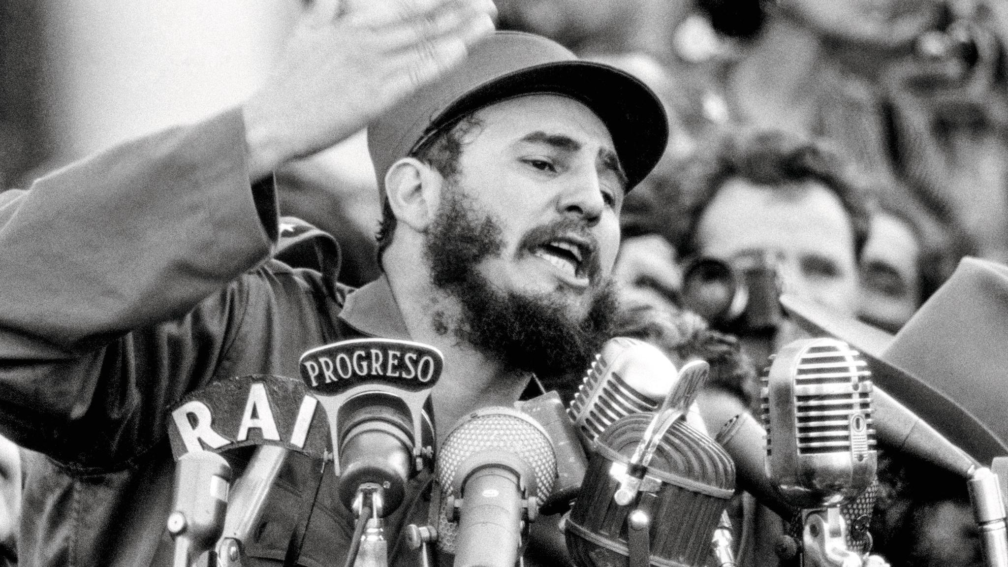 Castro mit Mikros