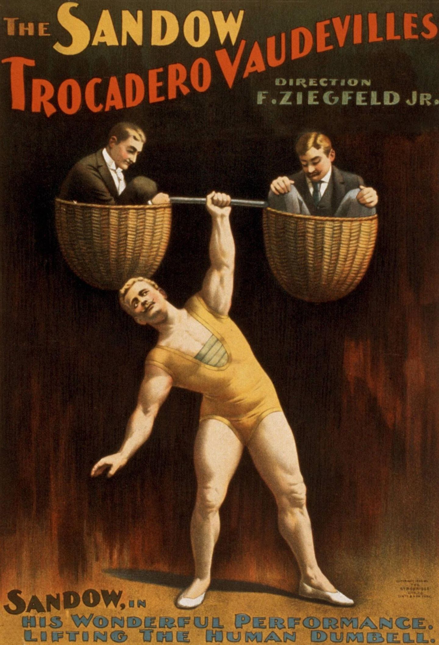 Plakat zeigt Eugen Sandow, der zwei Männer hochhebt