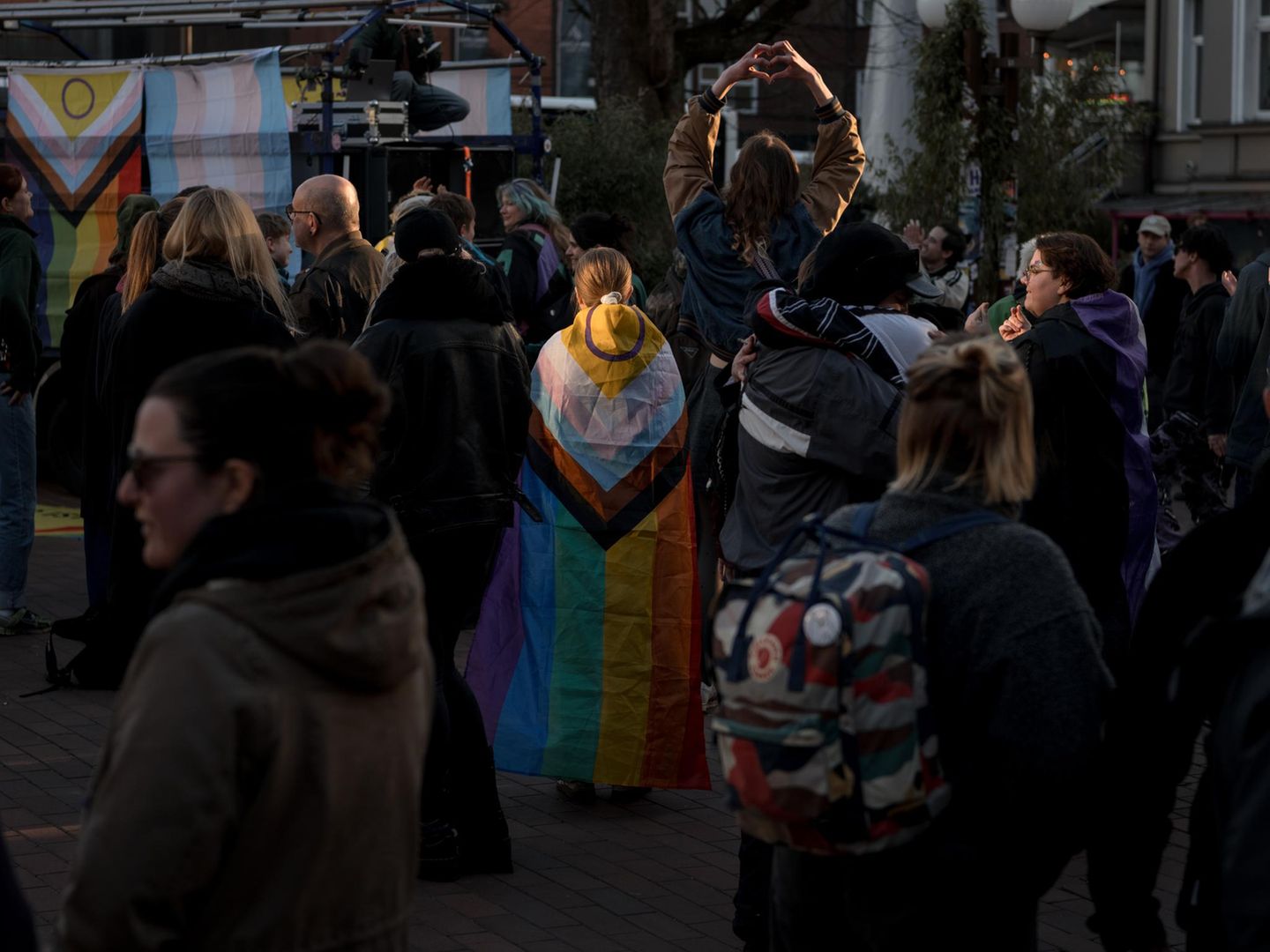 Die neue Leitlinie soll die medizinische und psychotherapeutische Versorgung von trans-Jugendlichen verbessern und transparenter machen