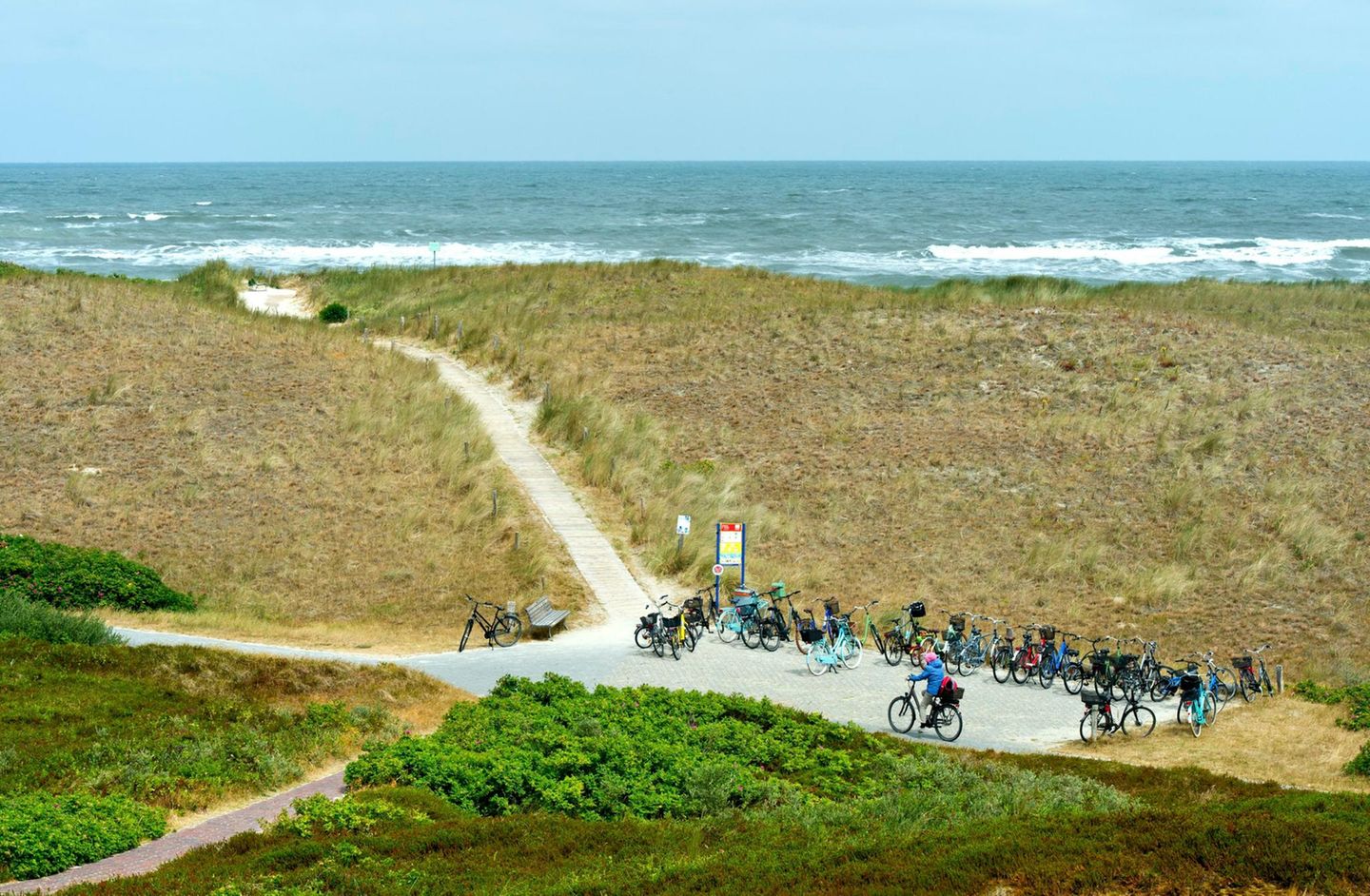 Rauf aufs Rad Radfahrer auf Langeoog
