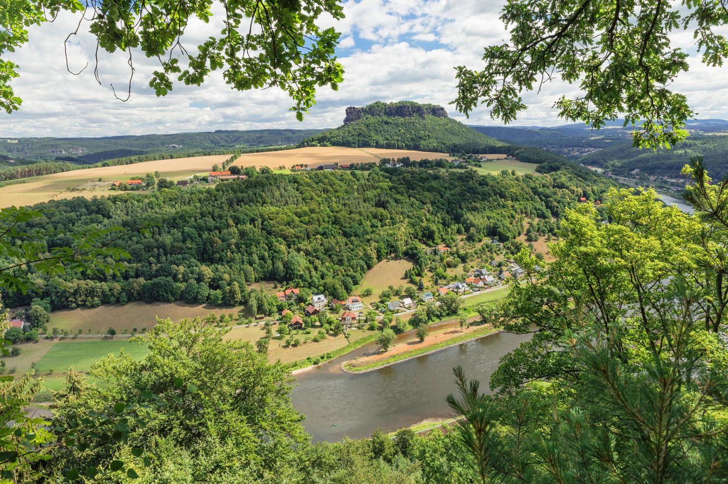 Zu Fuß oder mit dem Rad: Rund um Königstein Elbtal Blick
