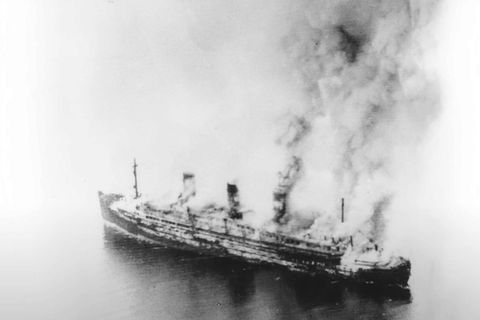 Zweiter Weltkrieg: Das Ende der Cap Arcona: Als britische Bomben KZ-Häftlinge trafen